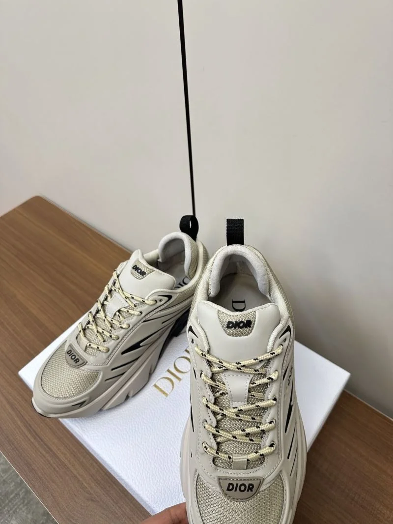 Christian Dior Sneaker Sleek 22502