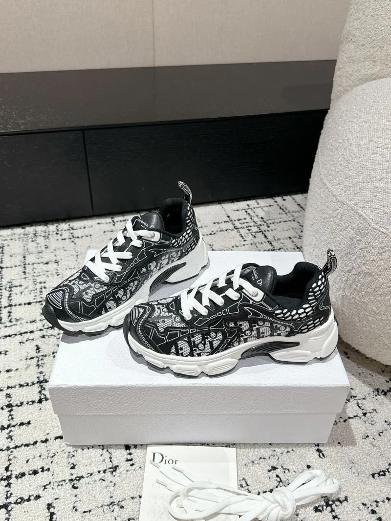 Durable Christian Dior Sneaker 20796