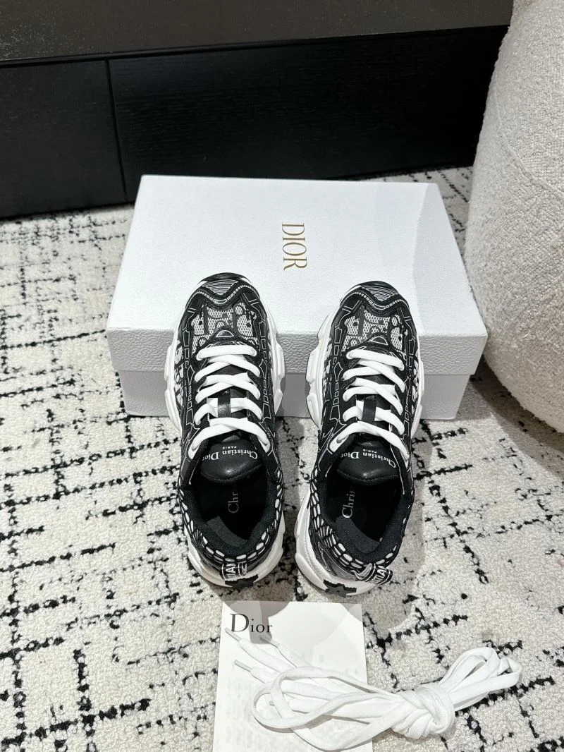 Durable Christian Dior Sneaker 20796
