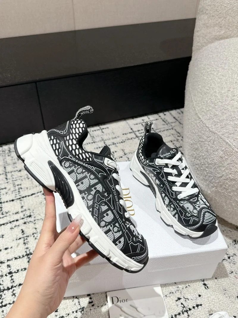 Durable Christian Dior Sneaker 20796