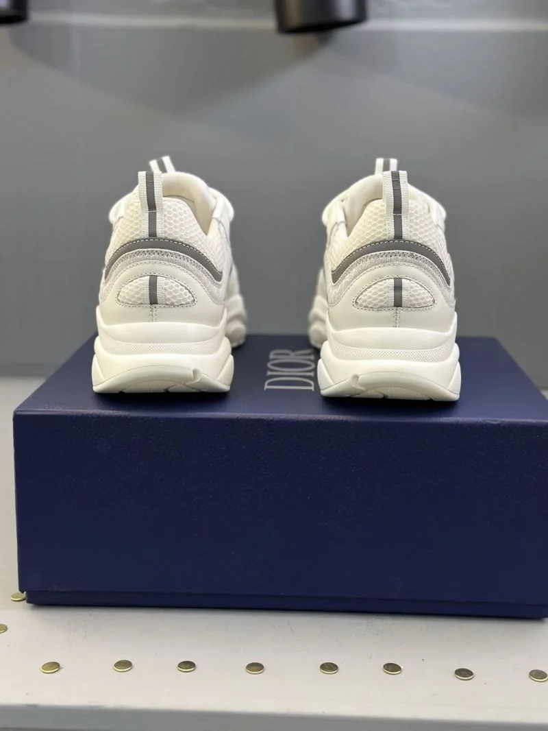 UrbanChic Christian Dior Sneaker 20771