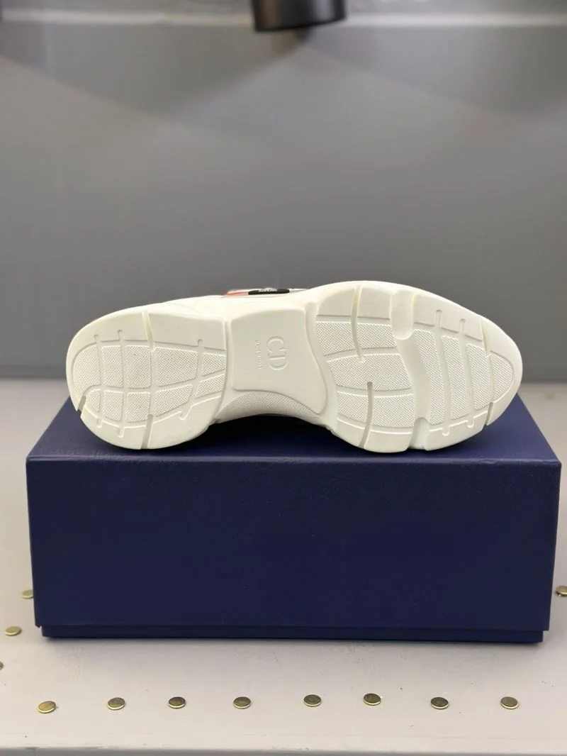 UrbanChic Christian Dior Sneaker 20771