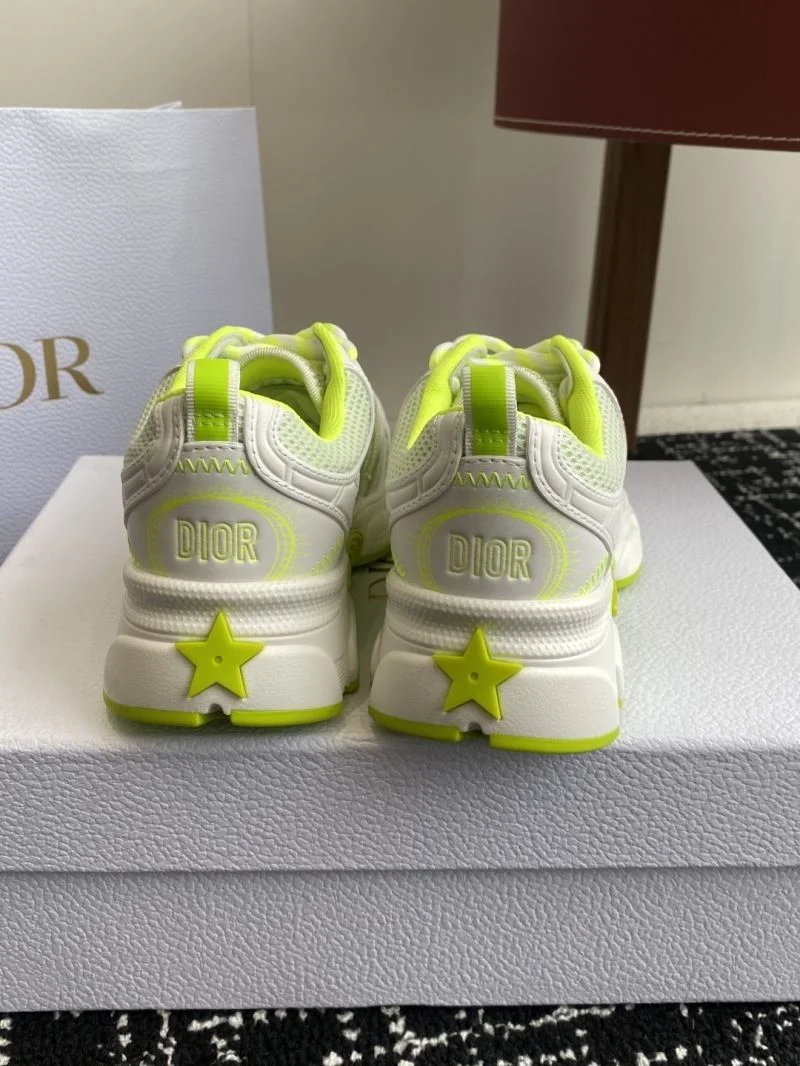 Supportive Christian Dior Sneaker 20770
