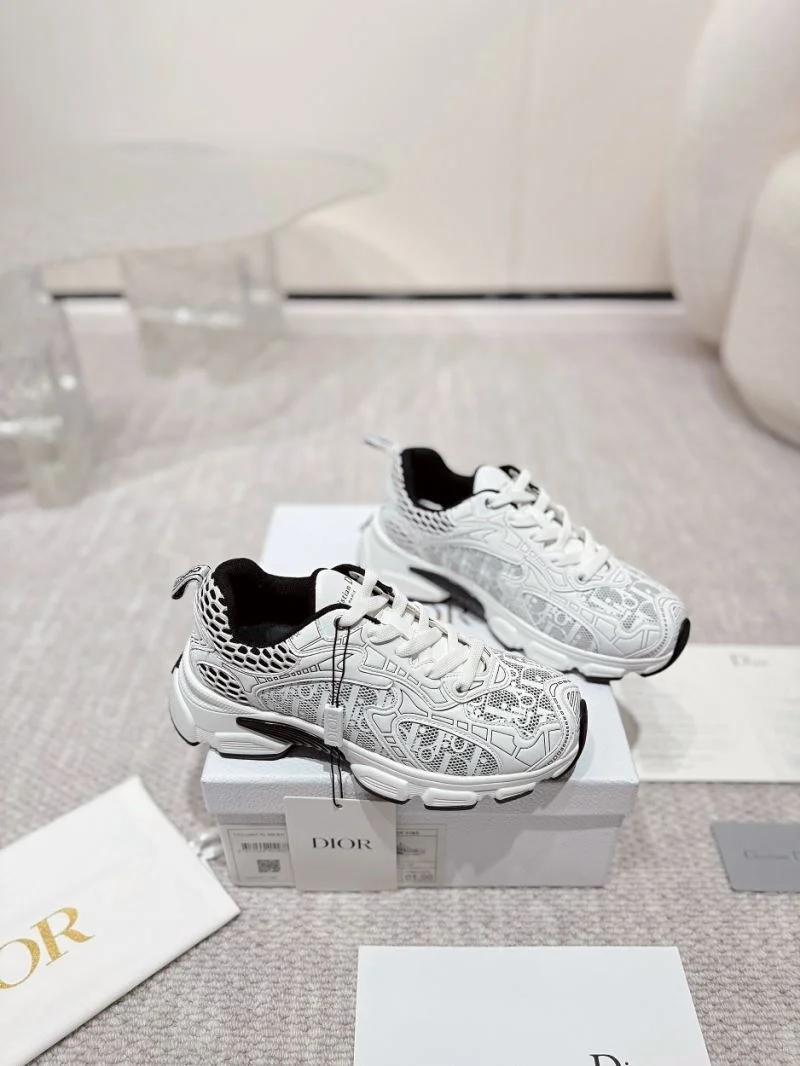 Chic Christian Dior Sneaker 20766