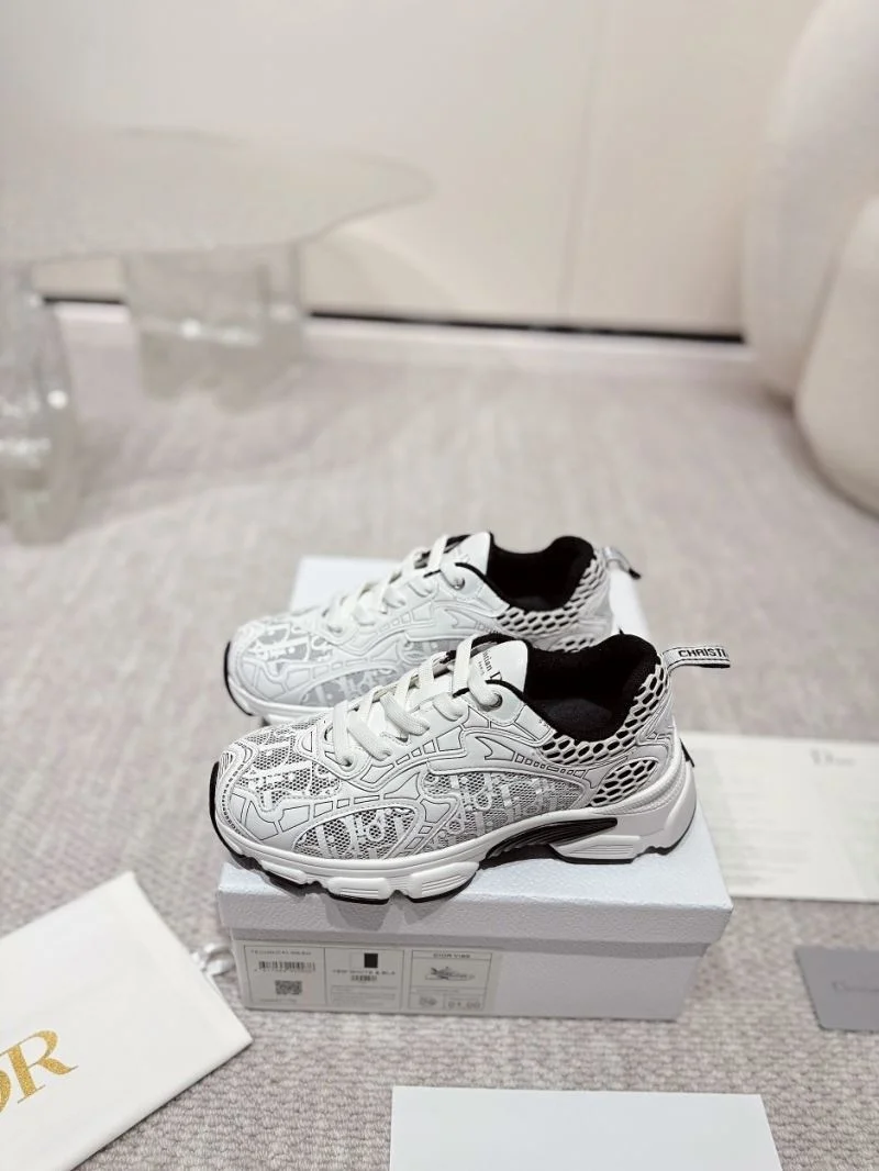 Chic Christian Dior Sneaker 20766