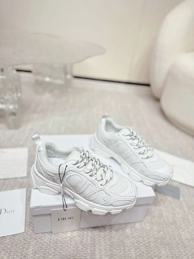 Classic Christian Dior Sneaker 20769