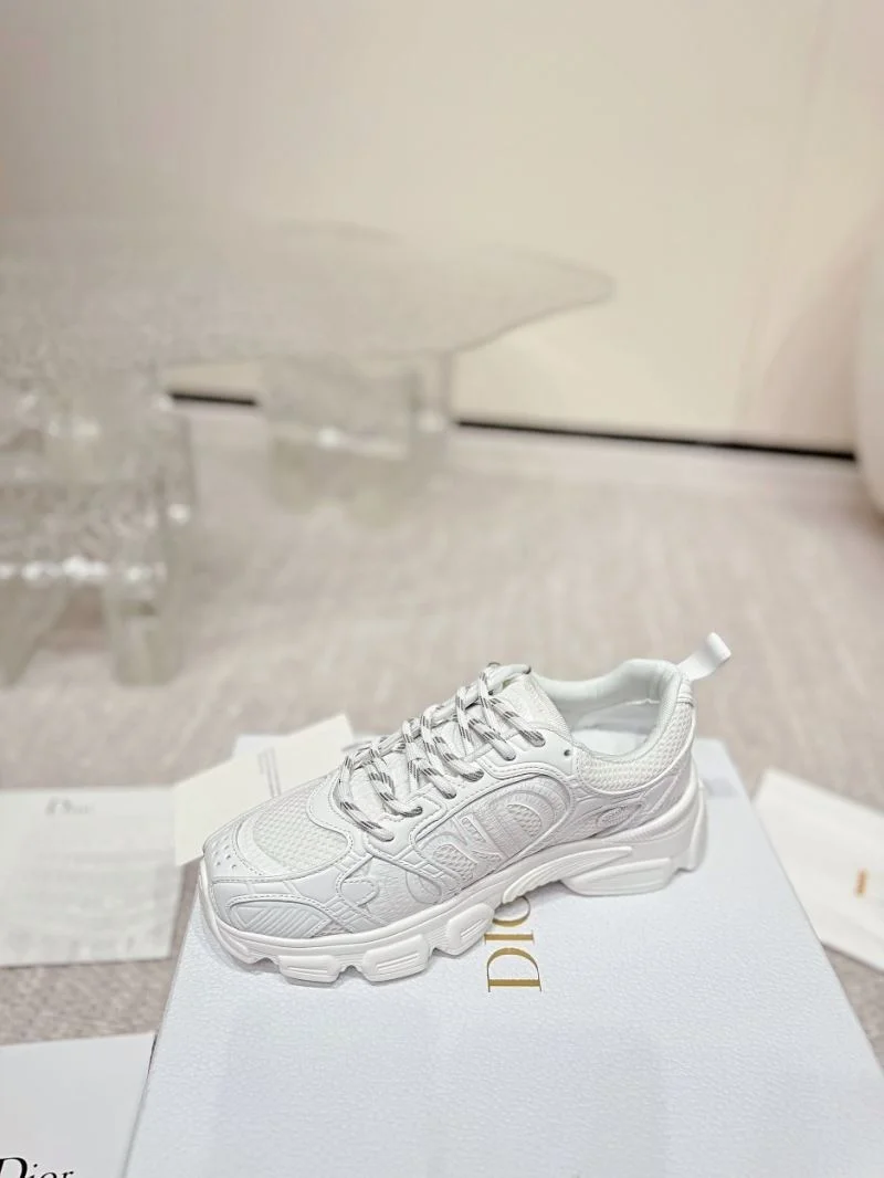 Classic Christian Dior Sneaker 20769