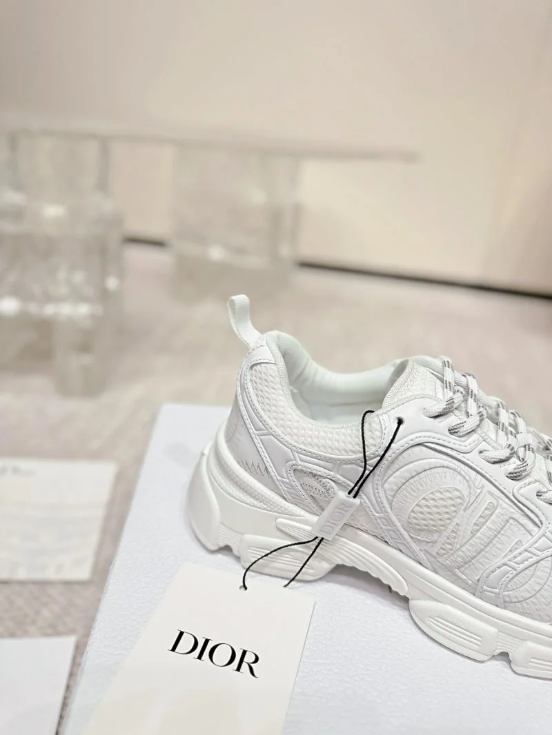 Classic Christian Dior Sneaker 20769