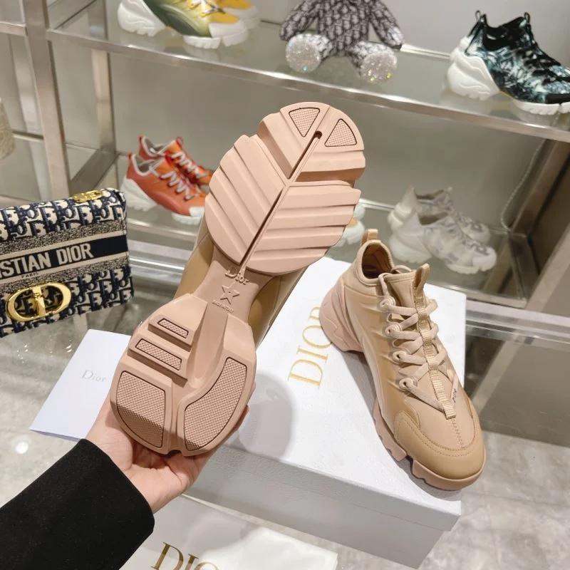 Elegant Christian Dior Sneaker 20747