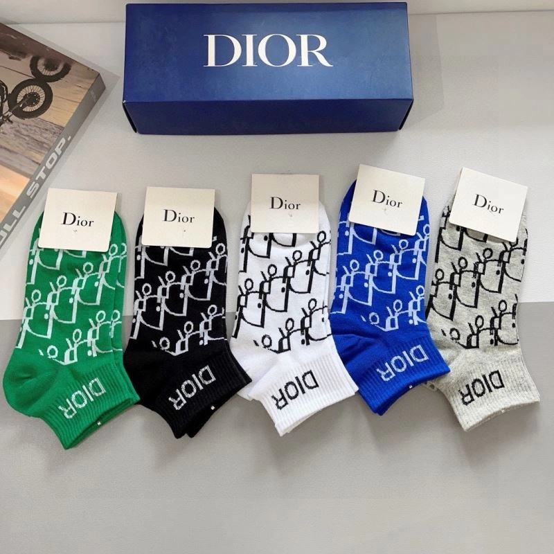 EyeCatching Christian Dior Socks 273358