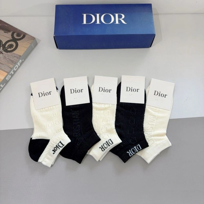 Comfortable Christian Dior Socks 273117