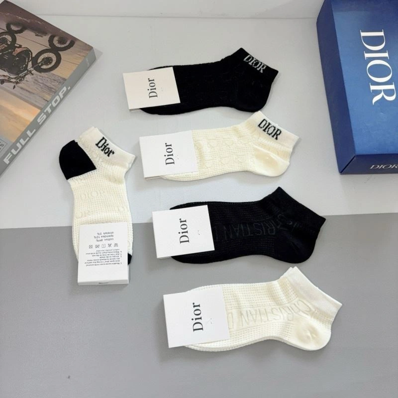 Comfortable Christian Dior Socks 273117