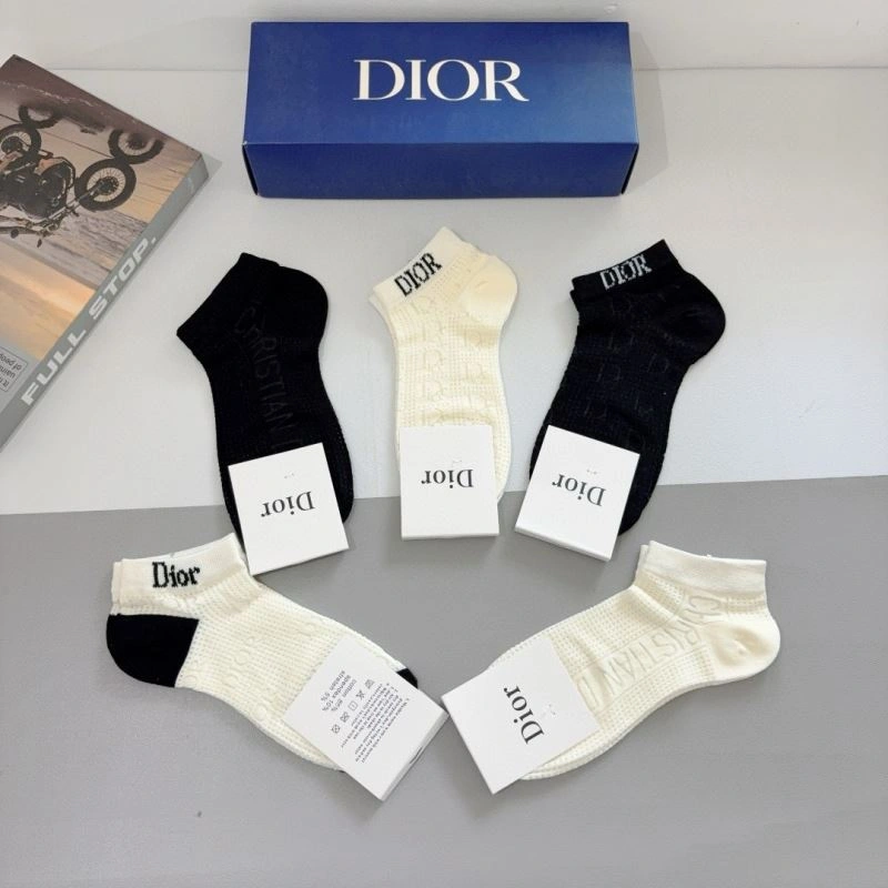 Comfortable Christian Dior Socks 273117