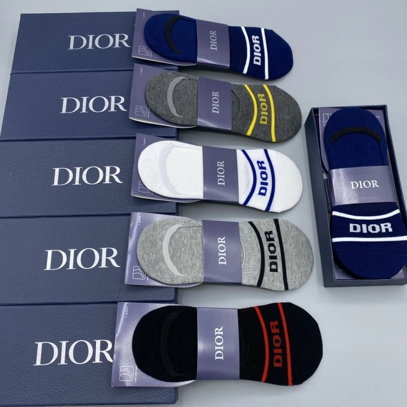 Minimalist Christian Dior Socks 274648