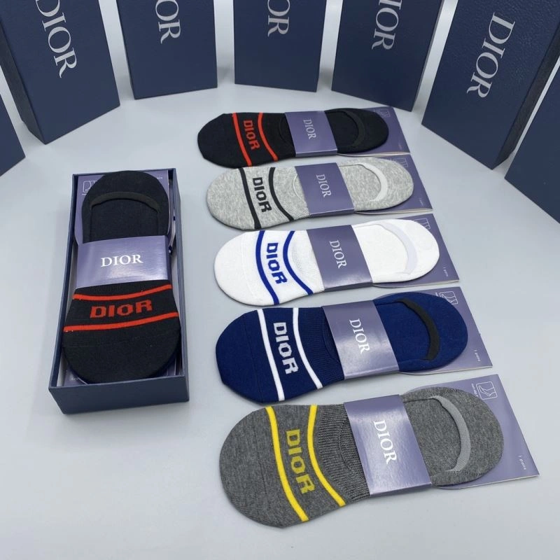 Minimalist Christian Dior Socks 274648