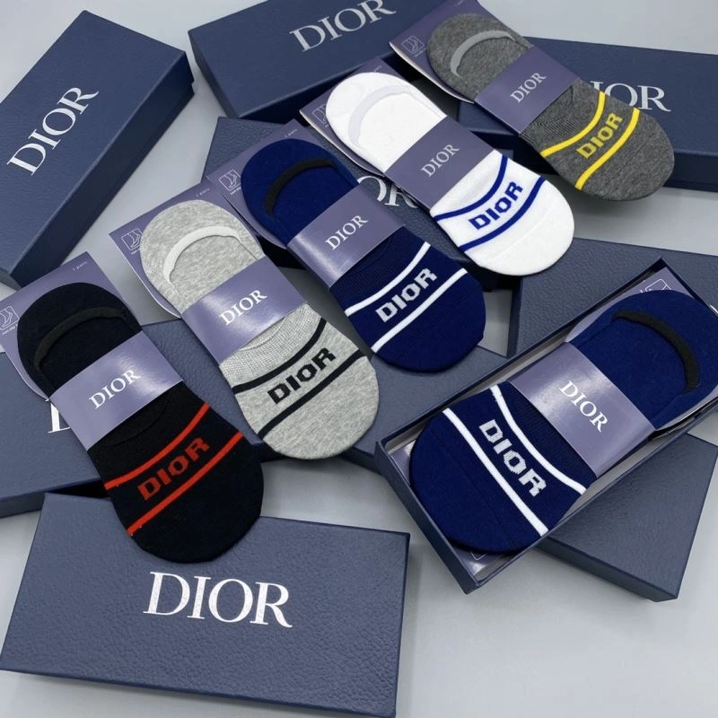 Minimalist Christian Dior Socks 274648