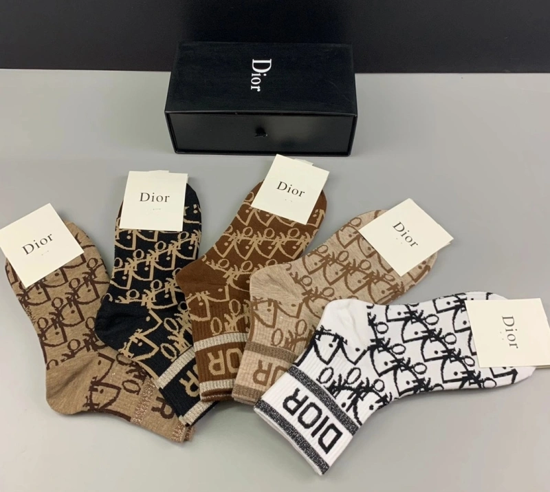 Minimalist Christian Dior Socks 274304