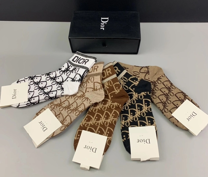 Minimalist Christian Dior Socks 274304