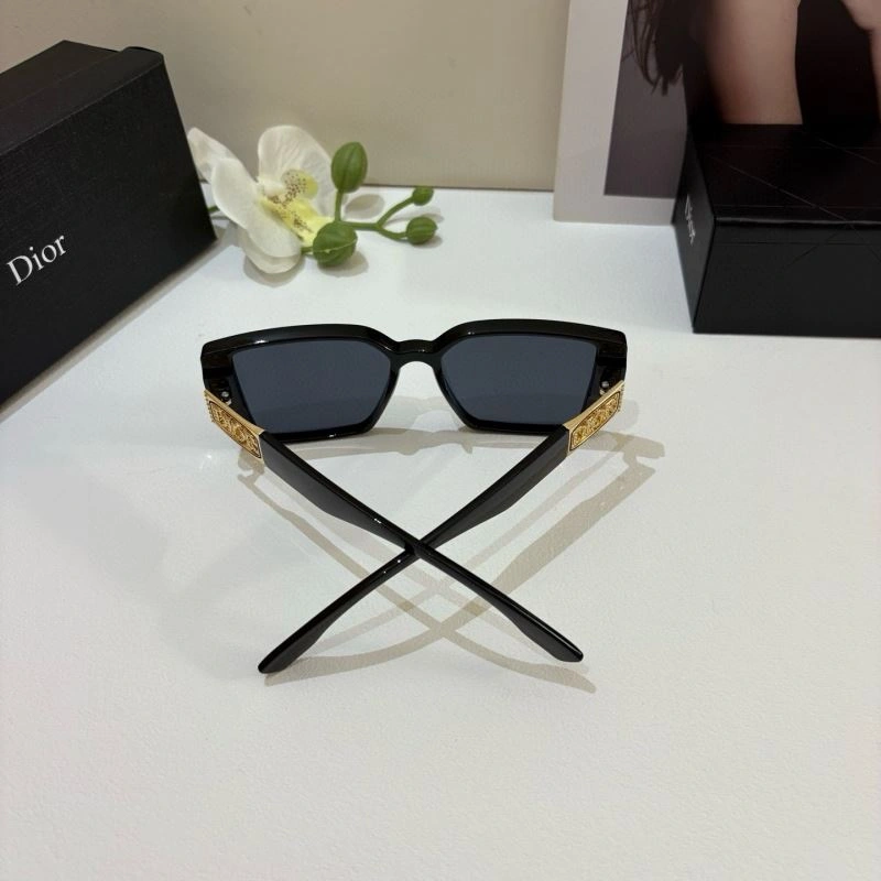 Christian Dior Sunglasses Neat 278735