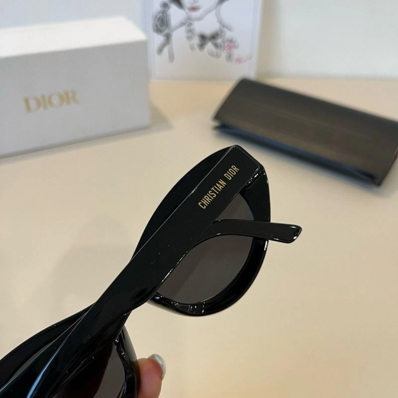 Neat Christian Dior Sunglasses 278734