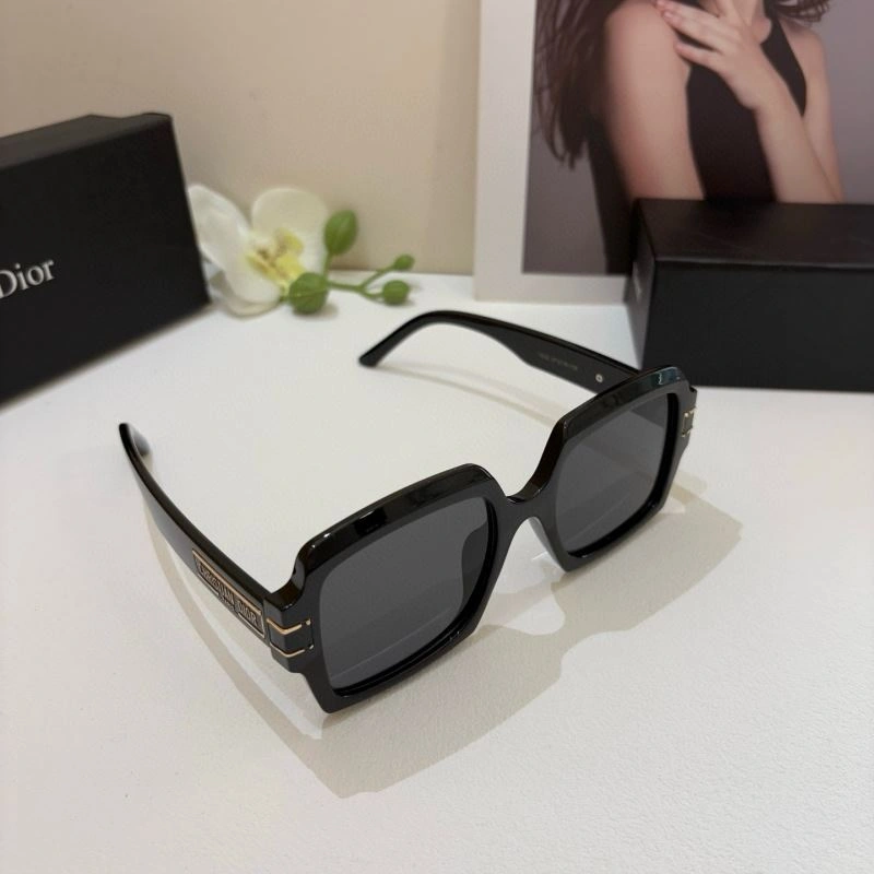 Christian Dior Sunglasses Vibrant 278731