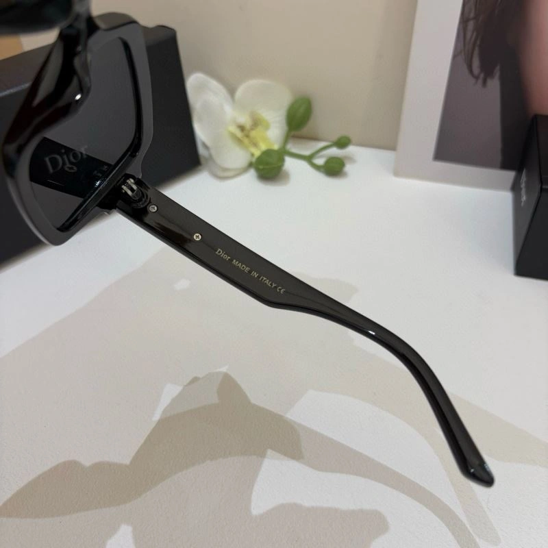Christian Dior Sunglasses Vibrant 278731
