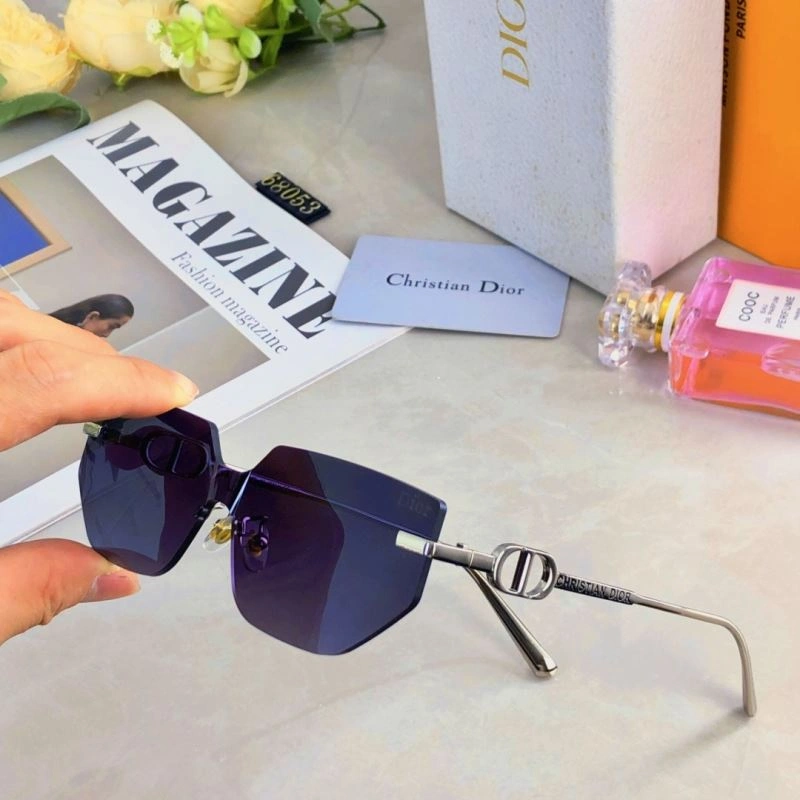 Youthful Christian Dior Sunglasses 278712