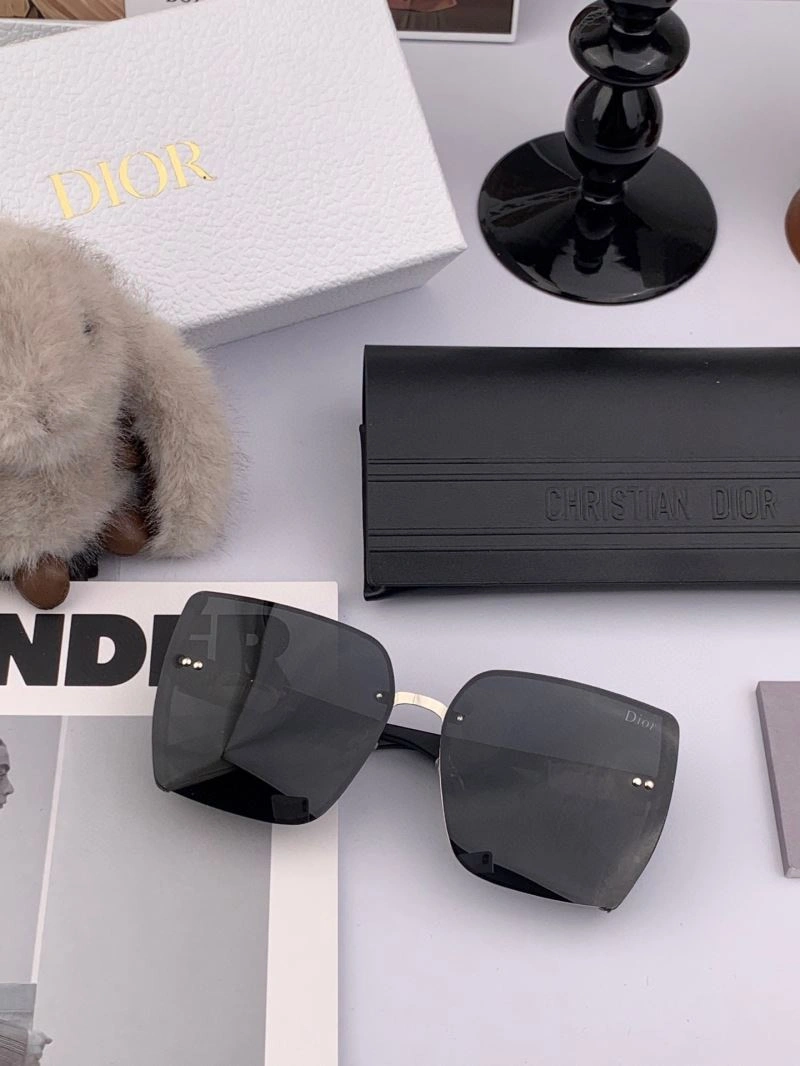 Christian Dior Sunglasses Trendy 278700