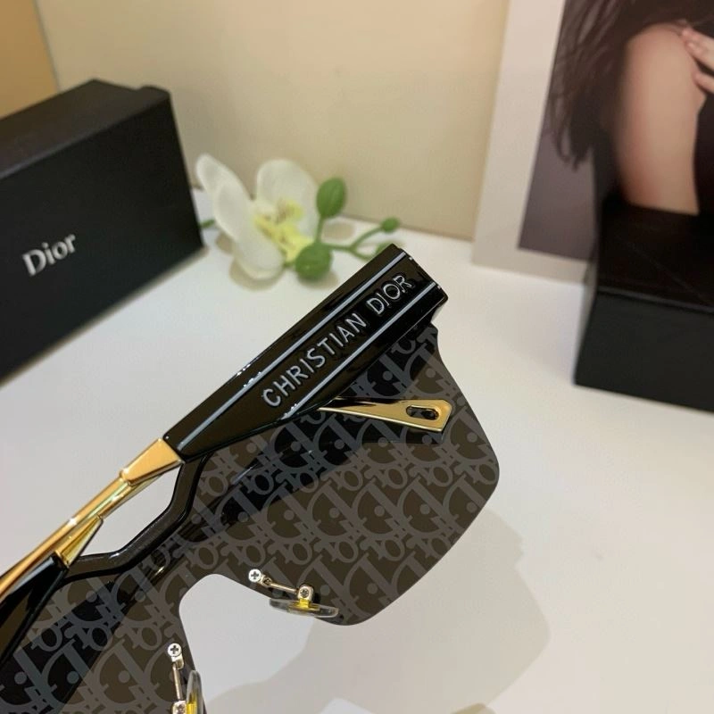Christian Dior Sunglasses GoAnywhere 278706