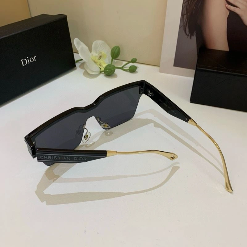 Vibrant Christian Dior Sunglasses 278709
