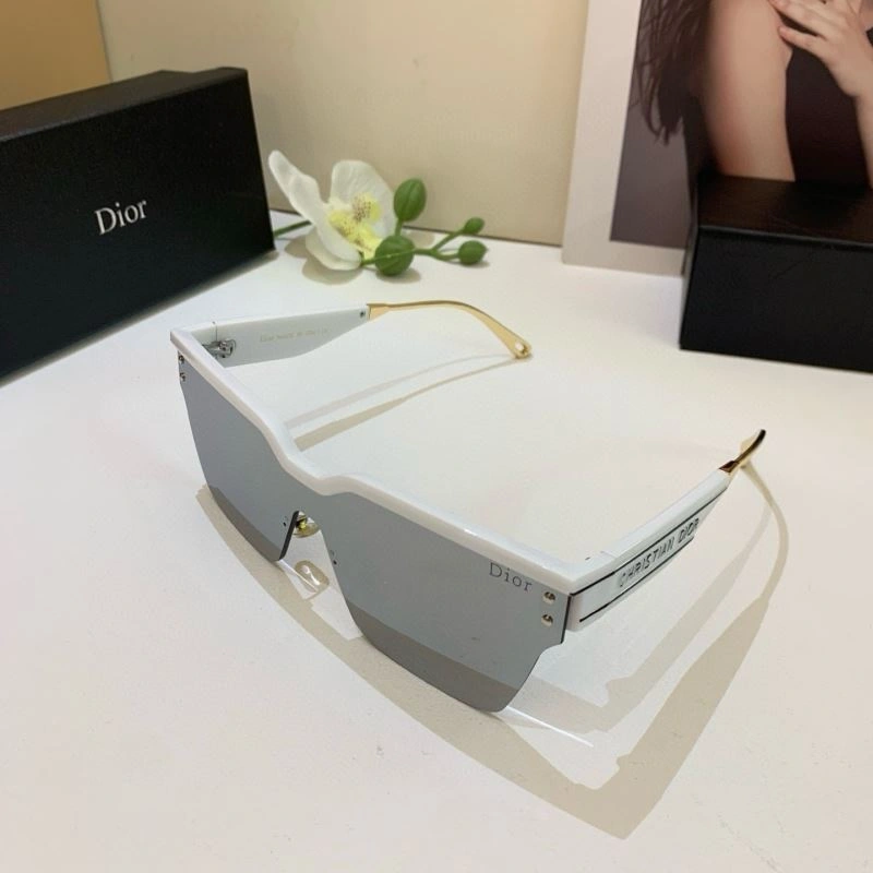 Christian Dior Sunglasses Durable 278707