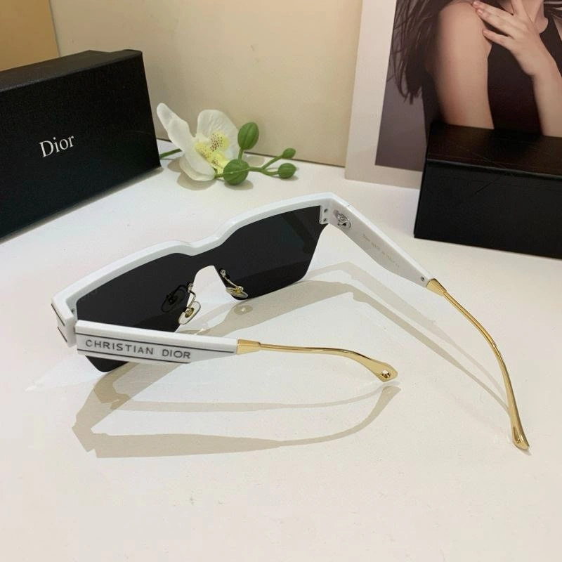Christian Dior Sunglasses Durable 278707
