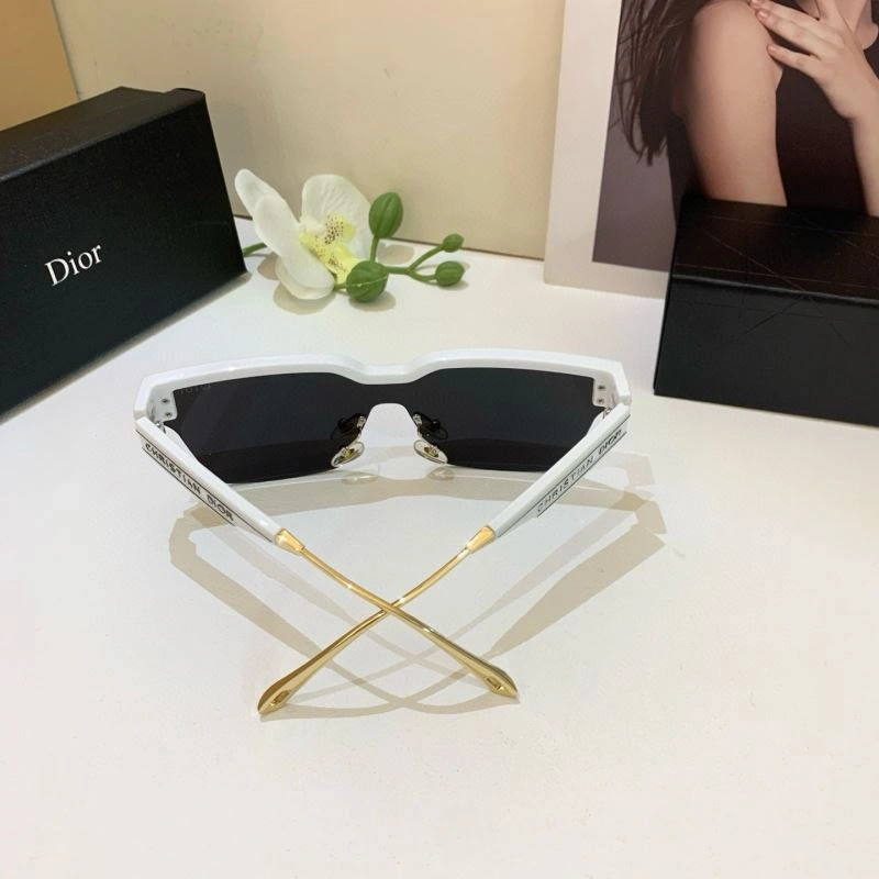 Christian Dior Sunglasses Durable 278707