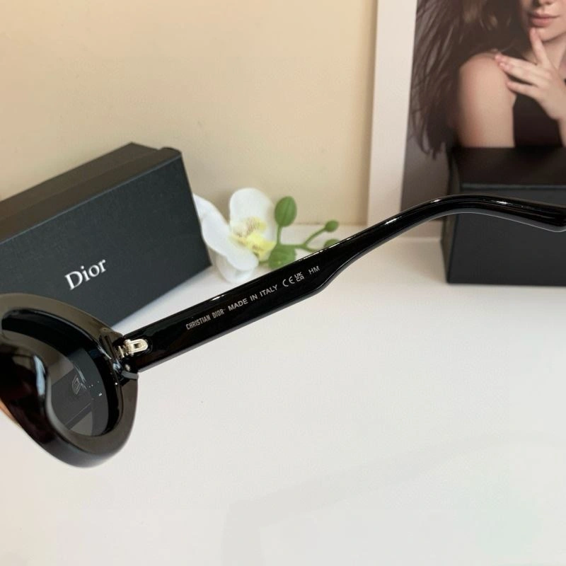 Christian Dior Sunglasses Durable 278699