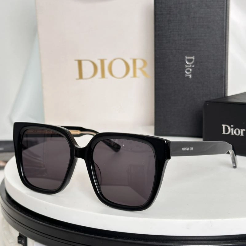 Christian Dior Sunglasses HighQuality 278717