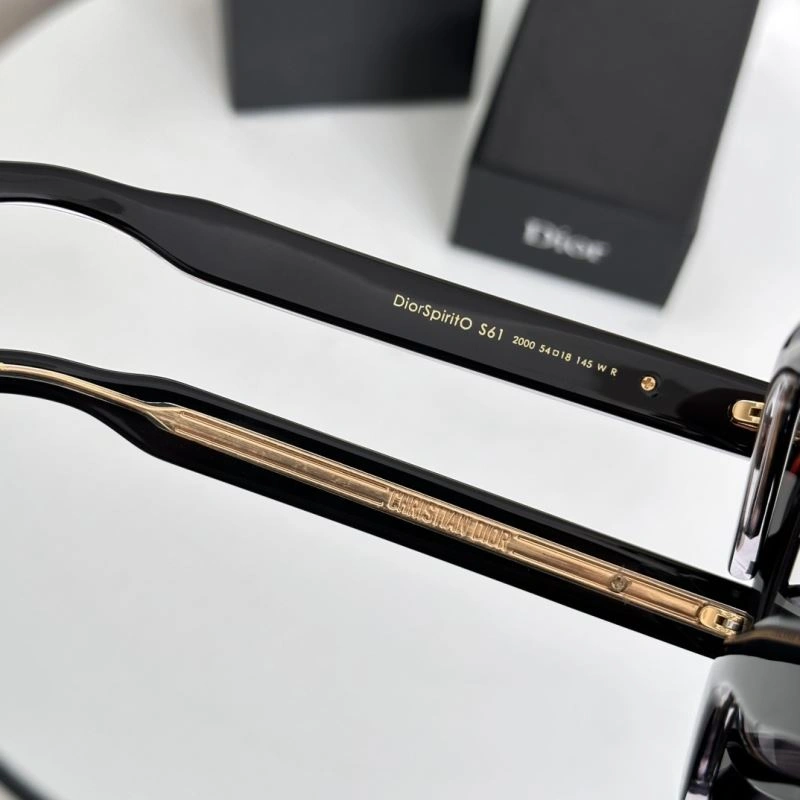 Compact Christian Dior Sunglasses 278727