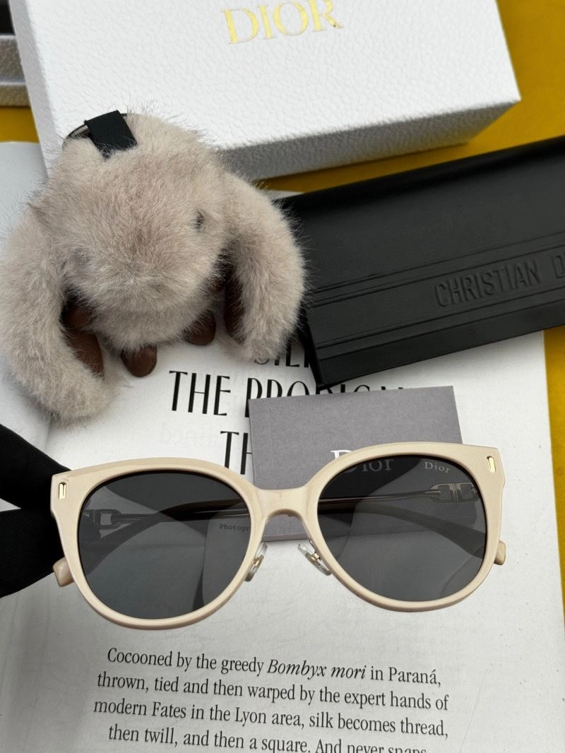 Stylish Christian Dior Sunglasses 278716