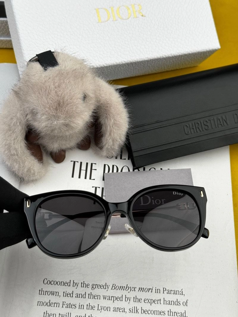 Stylish Christian Dior Sunglasses 278716