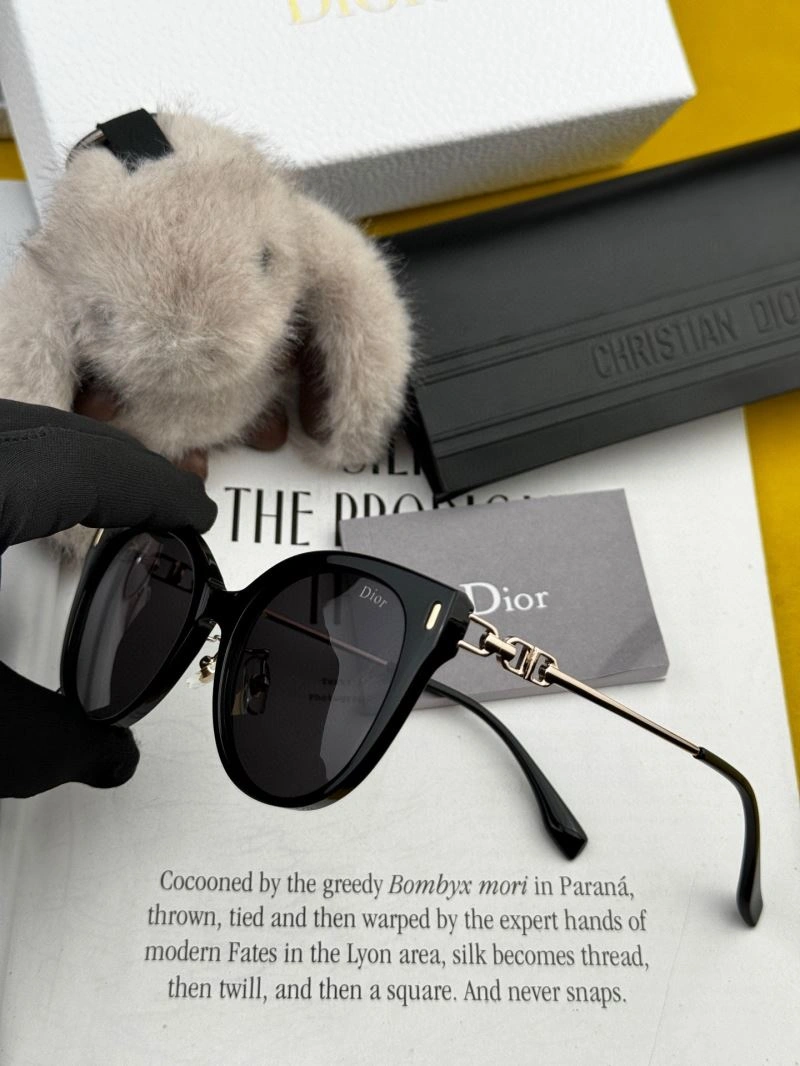 Stylish Christian Dior Sunglasses 278716