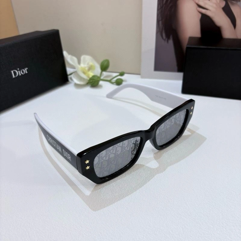 Fashionable Christian Dior Sunglasses 278698