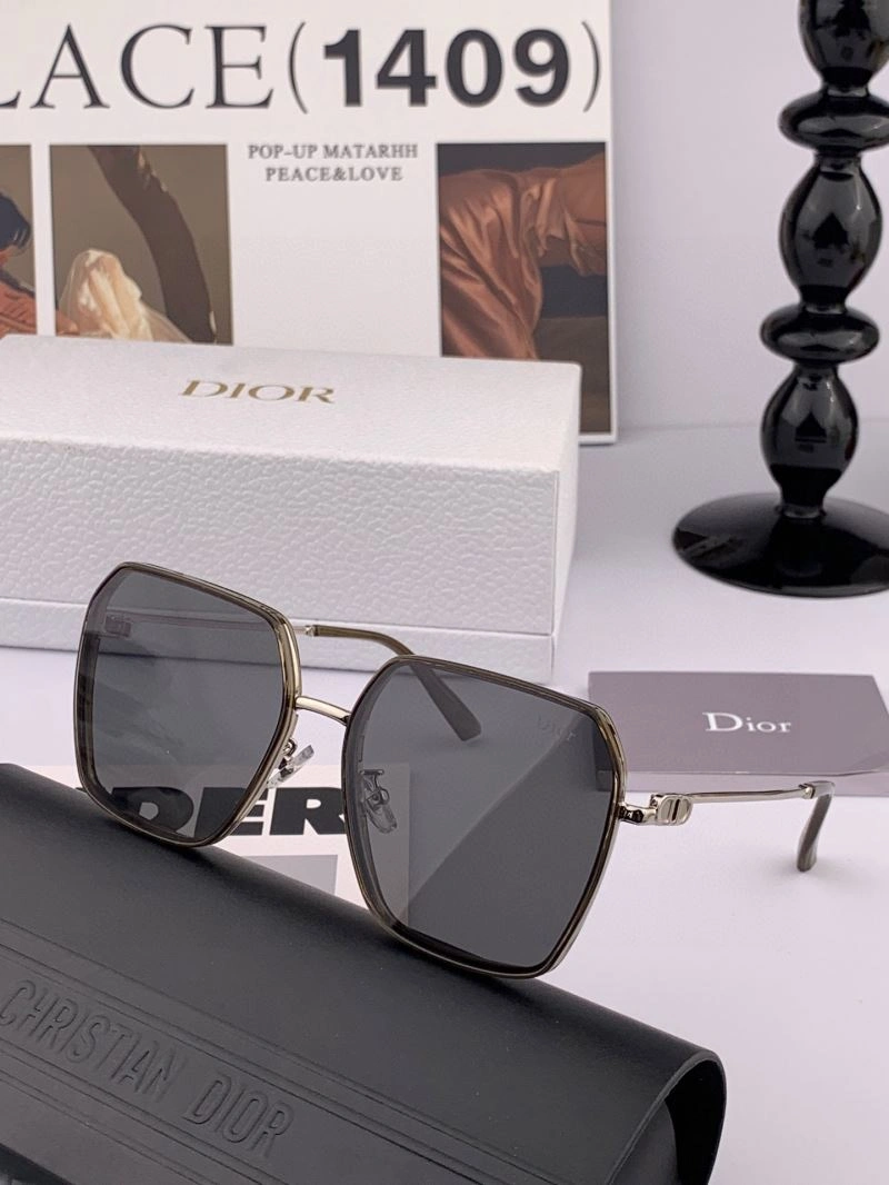 Christian Dior Sunglasses EasyMatch 278692