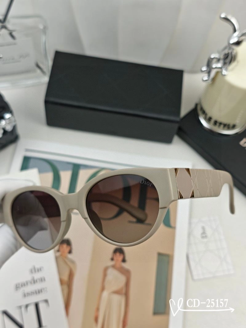 Christian Dior Sunglasses Unisex 278674