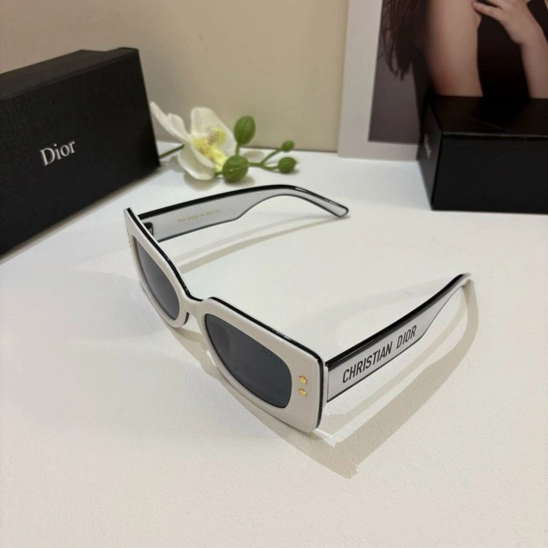Christian Dior Sunglasses FashionForward 278661