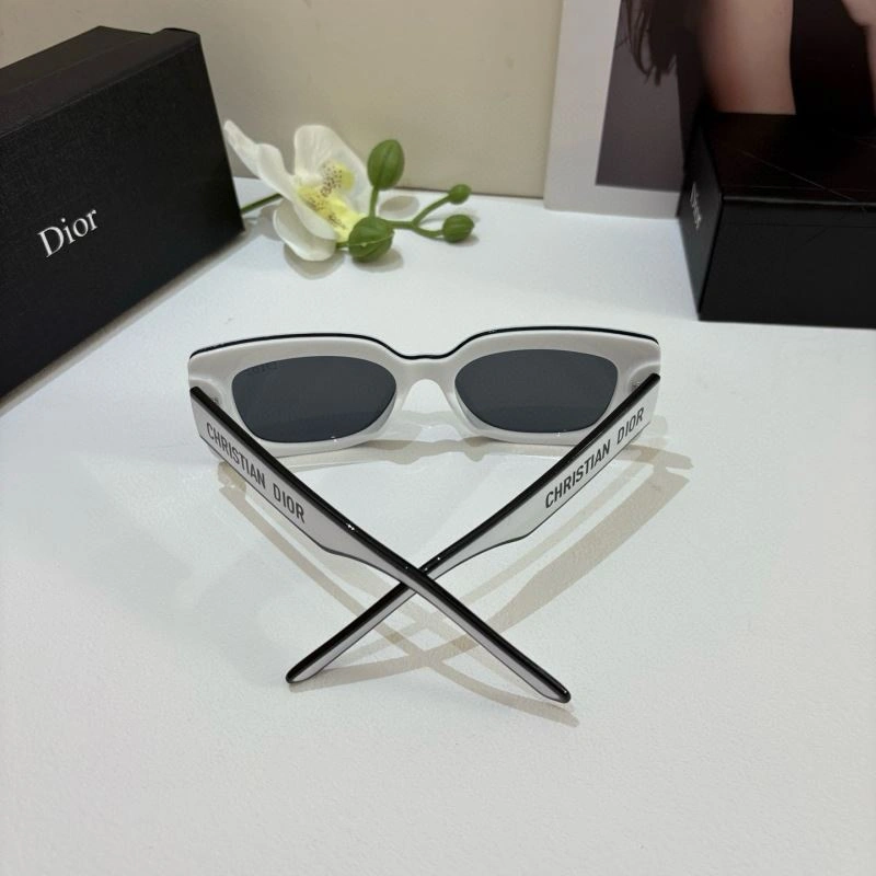 Christian Dior Sunglasses FashionForward 278661
