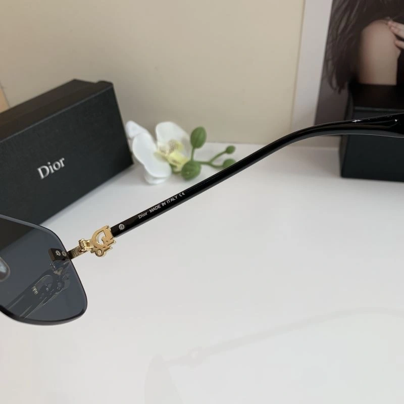 Christian Dior Sunglasses OnTrend 278671
