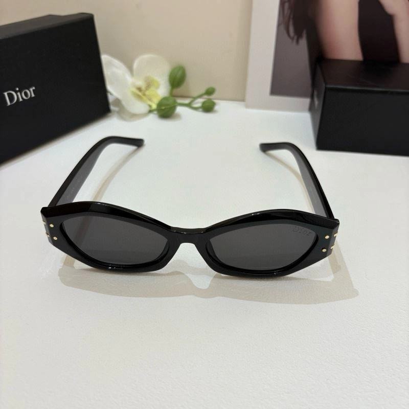 Christian Dior Sunglasses Stylish 278668