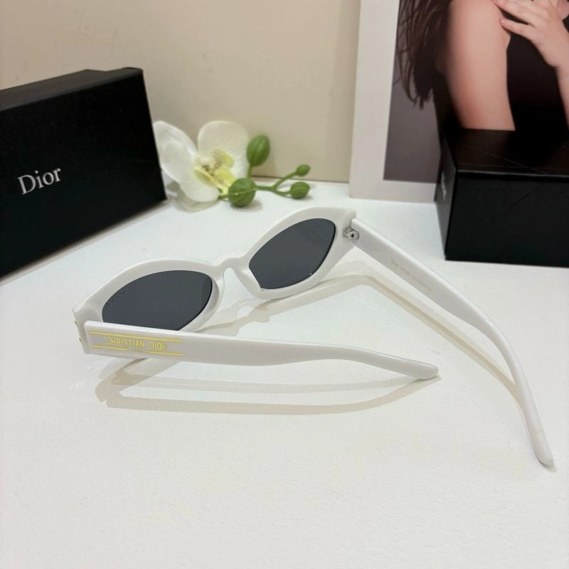 Christian Dior Sunglasses Chic 278663