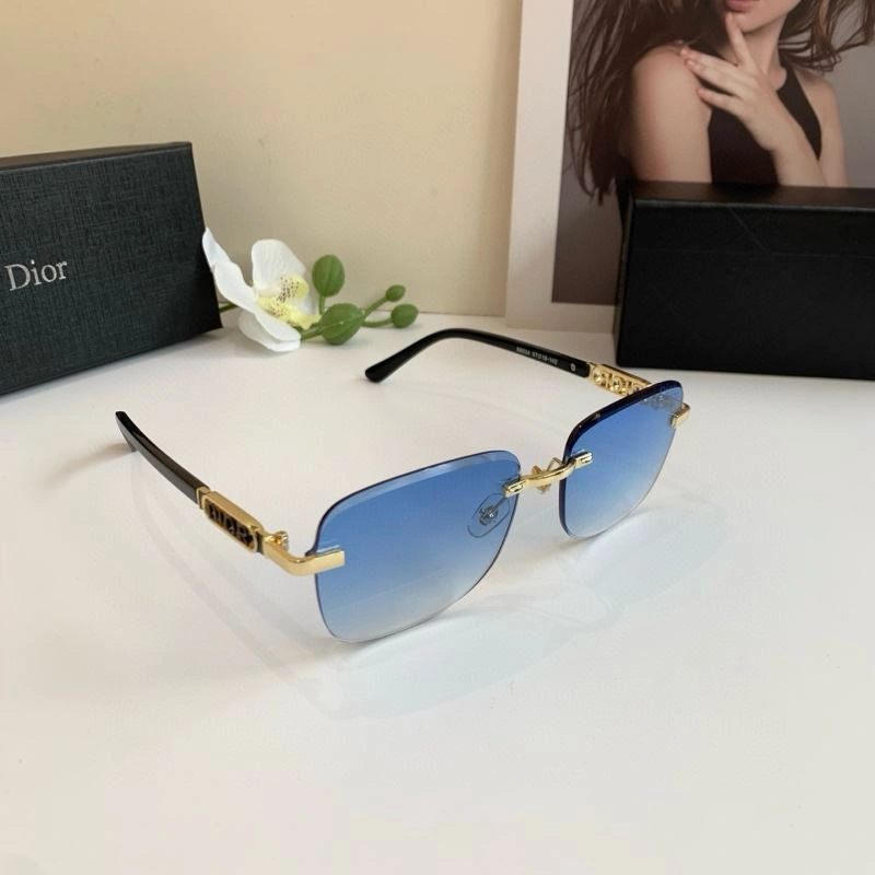 Supportive Christian Dior Sunglasses 278657