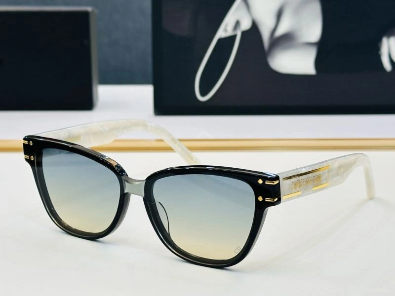 Christian Dior Sunglasses RelaxedFit 278651