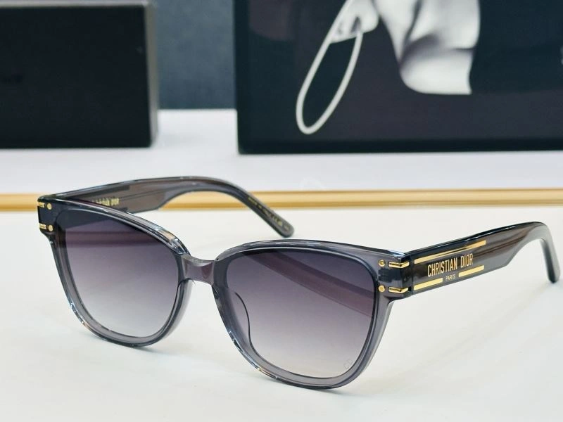 Christian Dior Sunglasses RelaxedFit 278651